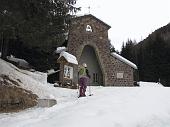 Salita escursionistica e sci-alpinistica da Schilpario al Passo Campelli (1892 m) e al Monte Campioncino (2100 m.) il 6 gennaio 2010 - FOTOGALLERY